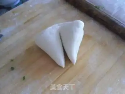 Make Onion pig hoof rolls step 10