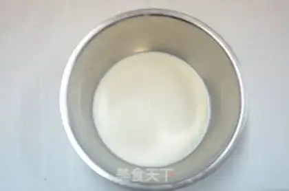 Make Mickey Cupcake step 7
