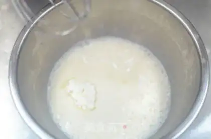 Make Mickey Cupcake step 8