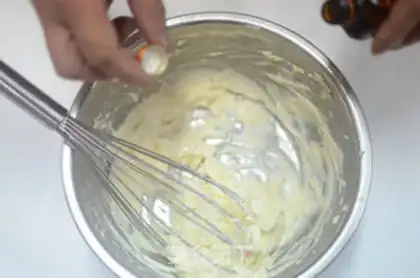 Make Mickey Cupcake step 12