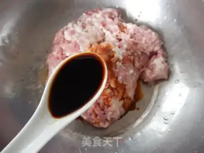 Make The meat dumplings step 4