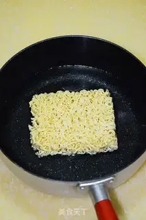 Make Seafood noodles step 0