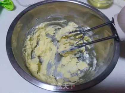 Make Red tea pretzels step 1