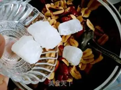 Make The red date sauce step 1