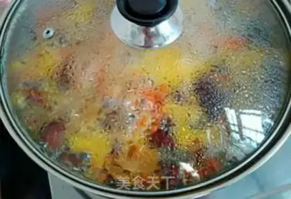 Make The red date sauce step 3