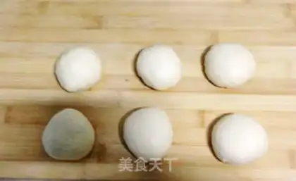 Make The potato flower bread step 4