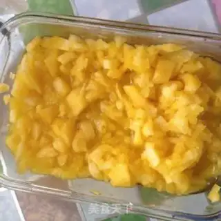 Make Pineapple rice step 0