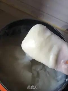 Make Pineapple rice step 1