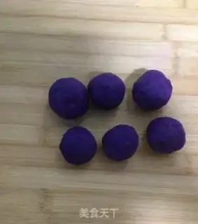 Make The potato flower bread step 6