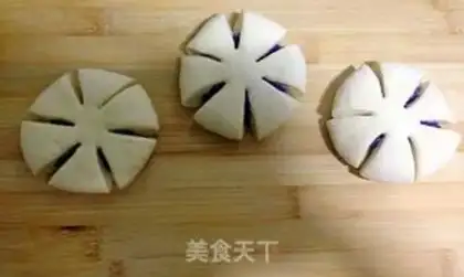 Make The potato flower bread step 9