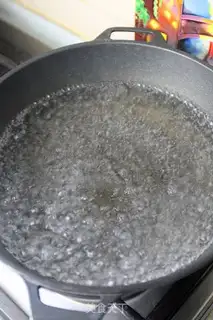 Make Puffy chicken soup step 1
