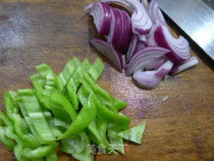 Make Pelican onions for pork step 1