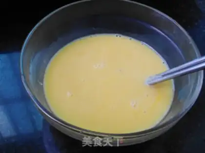 Make Autumn fried eggs step 2