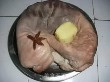 Make A red oil belly step 0