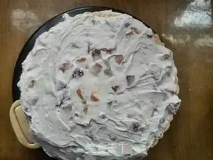 Make Little white rabbit cream cake step 7