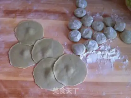 Make Scrambled with tea and eggs step 4
