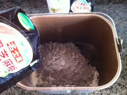 Make Black sesame pasta toast step 0