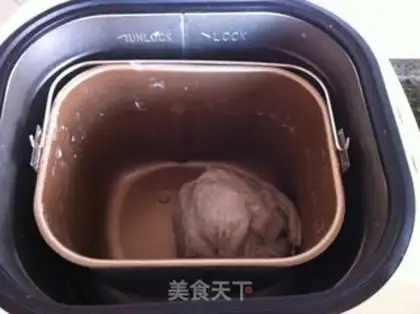 Make Black sesame pasta toast step 1
