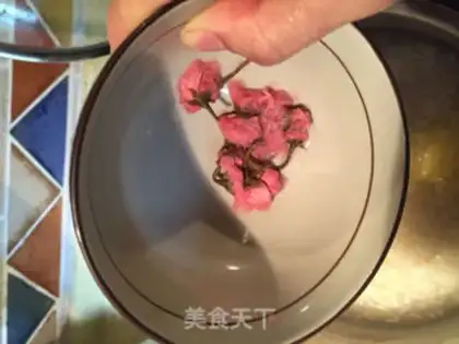 Make The cherry rose lily step 4
