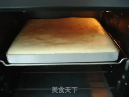Make Strawberry roll step 9