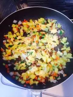 Make Pineapple rice step 4