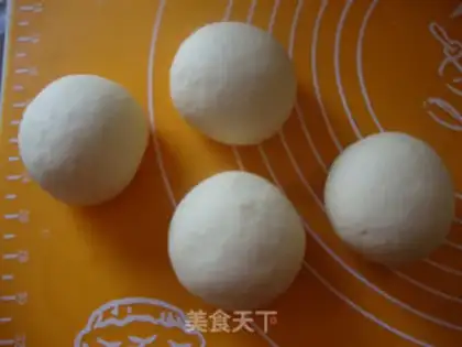 Make Sixty-five-degree soups of super-soft buns step 3