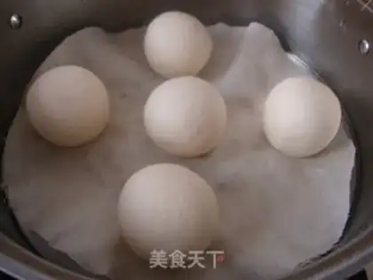 Make Sixty-five-degree soups of super-soft buns step 4