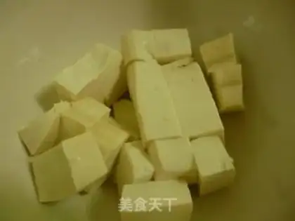 Make Tofu soup step 1