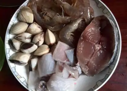 Make Coconut curry seafood step 0