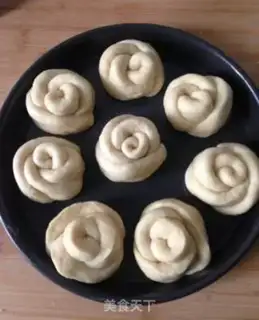 Make Rose bread step 11