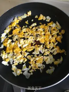 Make Eggs and meat buns step 3