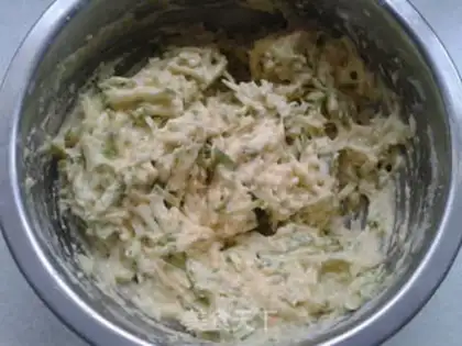 Make Cracker eggcake step 3