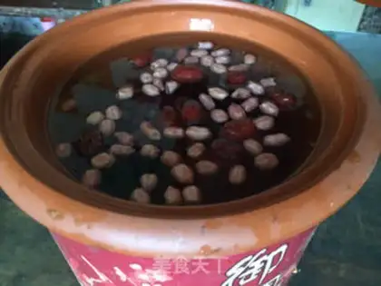 Make Black rice, red bean date congee step 3