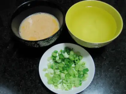 Make Garlic sprouts and eggs step 0