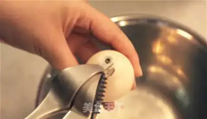 Make A lot of eggs step 0