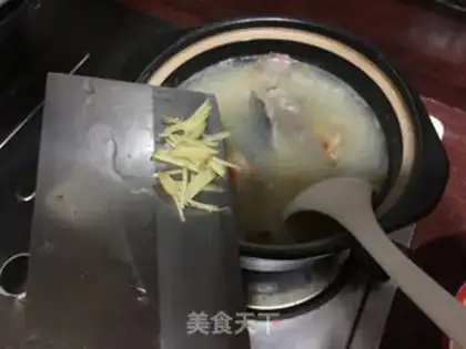 Make Crab-crayfish congee step 7