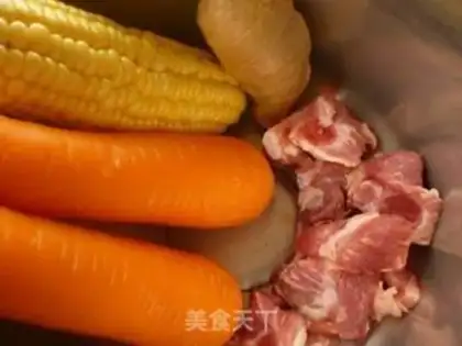 Make Carrot corn ribs soup step 0