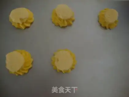 Make Puffy leather puff step 8