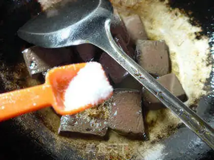 Make Scrambled goose blood step 6
