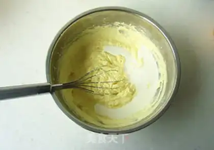Make Light cream rose sauce, pound cake step 2