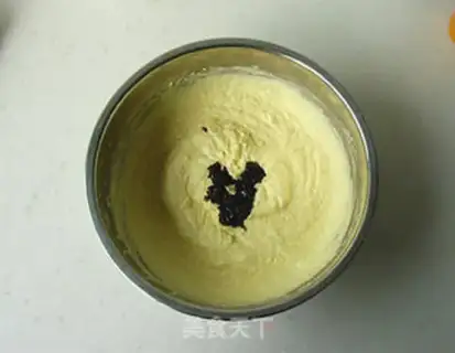 Make Light cream rose sauce, pound cake step 4