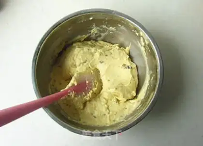 Make Light cream rose sauce, pound cake step 6