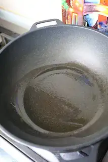 Make Pineapple shrimp fried rice step 3
