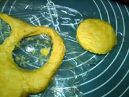 Make Pumpkin English teacake step 11