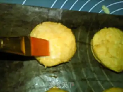 Make Pumpkin English teacake step 12
