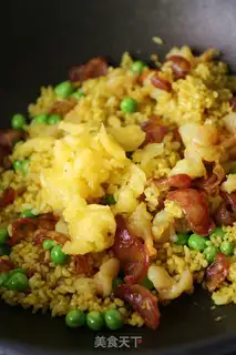 Make Pineapple shrimp fried rice step 8
