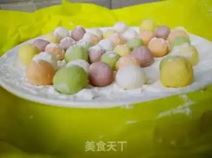Make Five-coloured rice plume step 6