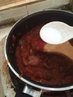 Make Classic pasta of meat sauce step 12
