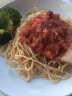 Make Classic pasta of meat sauce step 17