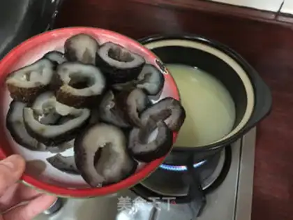 Make Seafood soup step 2
